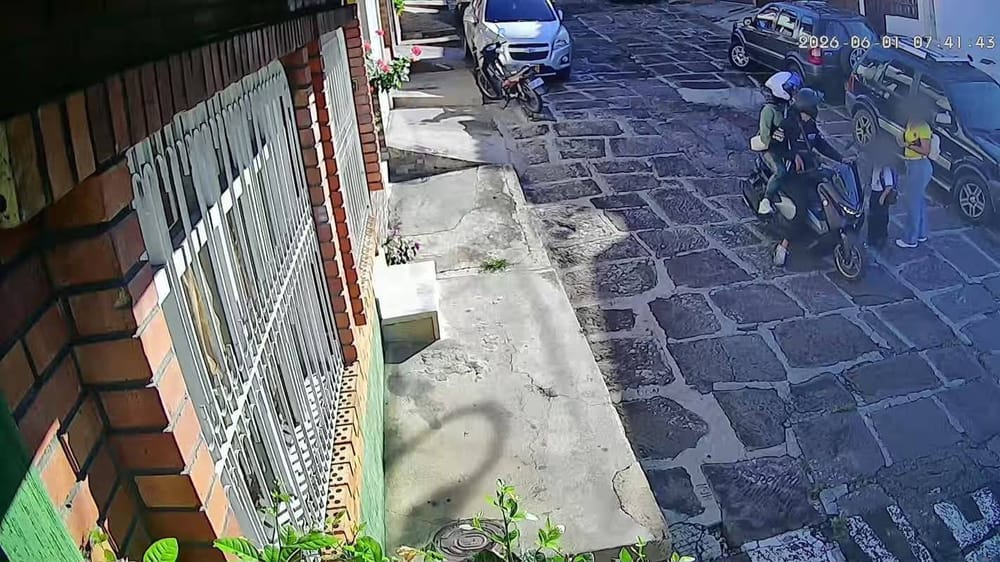 Temor en San Gil por presunta pareja de atracadores captada en cámaras imagen de la publicación