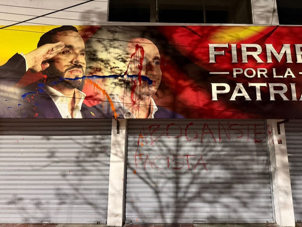 Capturan a tres personas por presunto vandalismo contra sede política de Abelardo de la Espriella en Bucaramanga imagen de la publicación