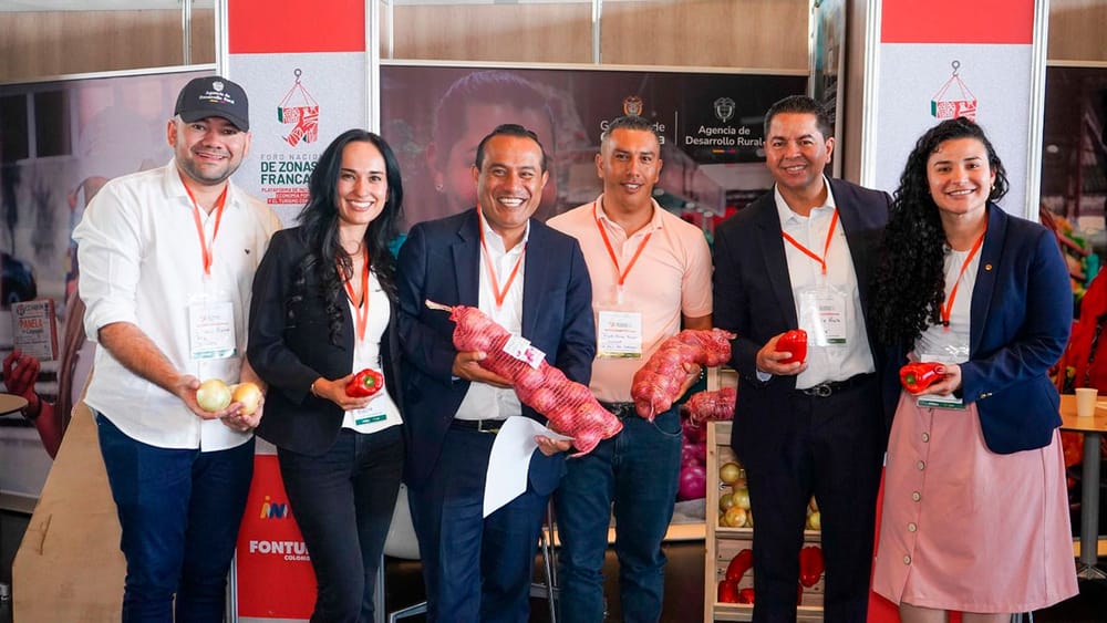 Santander fortalece su apuesta exportadora: productores se integran a estrategia nacional de zonas francas y economía popular imagen de la publicación