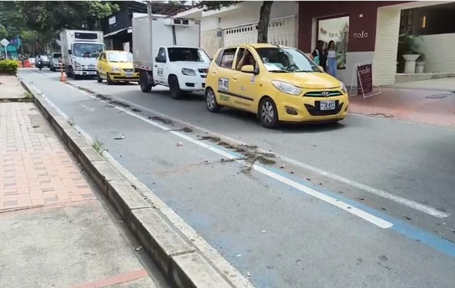 Anuncian sanciones para mal parqueados en las ciclorrutas de Bucaramanga imagen de la publicación