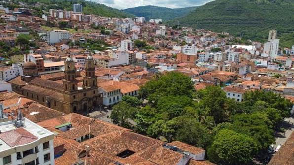 Con engaños, falsos funcionarios robaron $8 millones a dos adultas mayores en San Gil imagen de la publicación