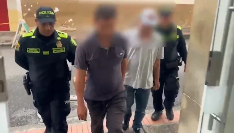 Persecución de película en Sotomayor: capturan a dos presuntos atracadores tras fallida huida imagen de la publicación