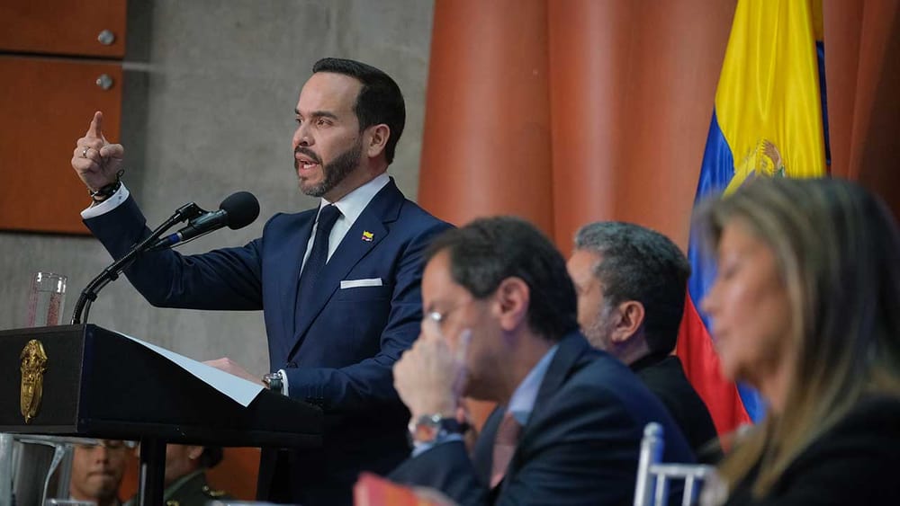 Abelardo acusó a Petro de dejar a Colombia en el endeudamiento más grande de su historia imagen de la publicación
