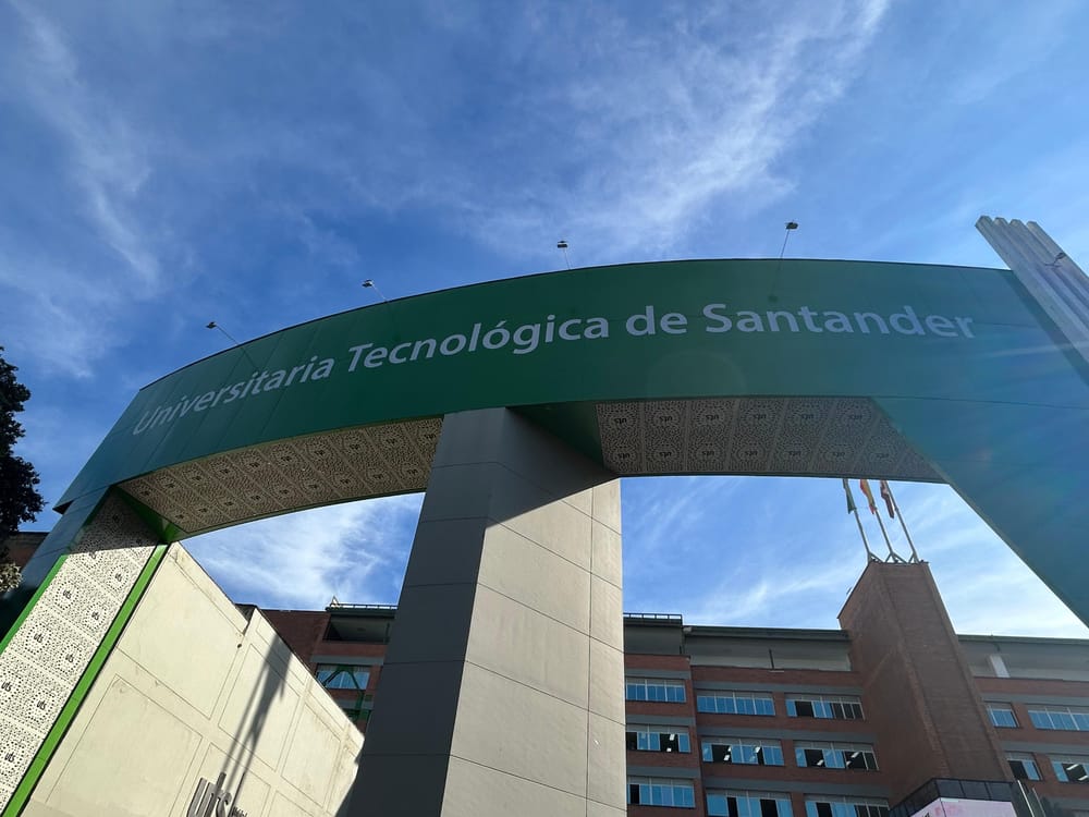 UTS es ahora con orgullo una institución universitaria imagen de la publicación