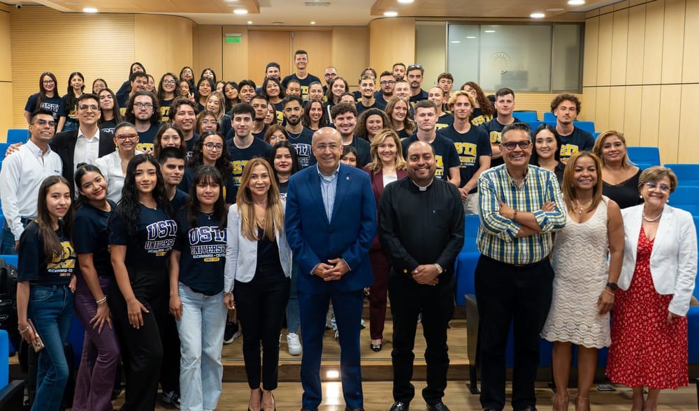 Universidad Santo Tomas Bucaramanga se llena de mundo imagen de la publicación