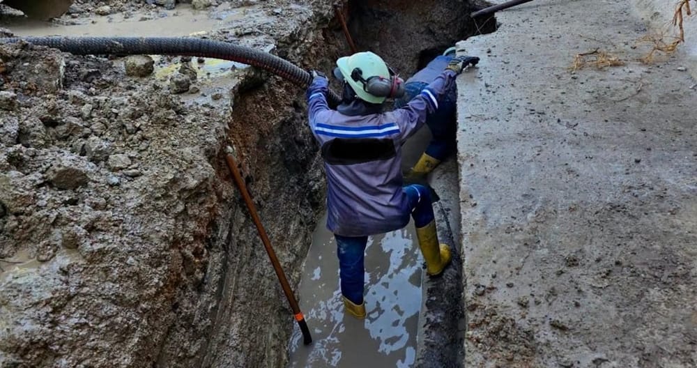 El tubo tiene la culpa de que  Vélez esté sin agua potable imagen de la publicación