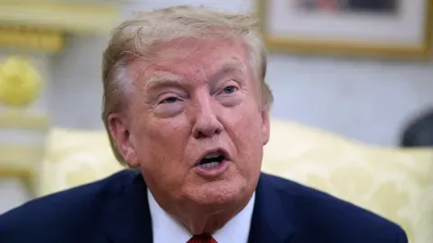 Trump niega diálogo con Irán y afirma que el estrecho de Ormuz está “abierto y operativo” imagen de la publicación