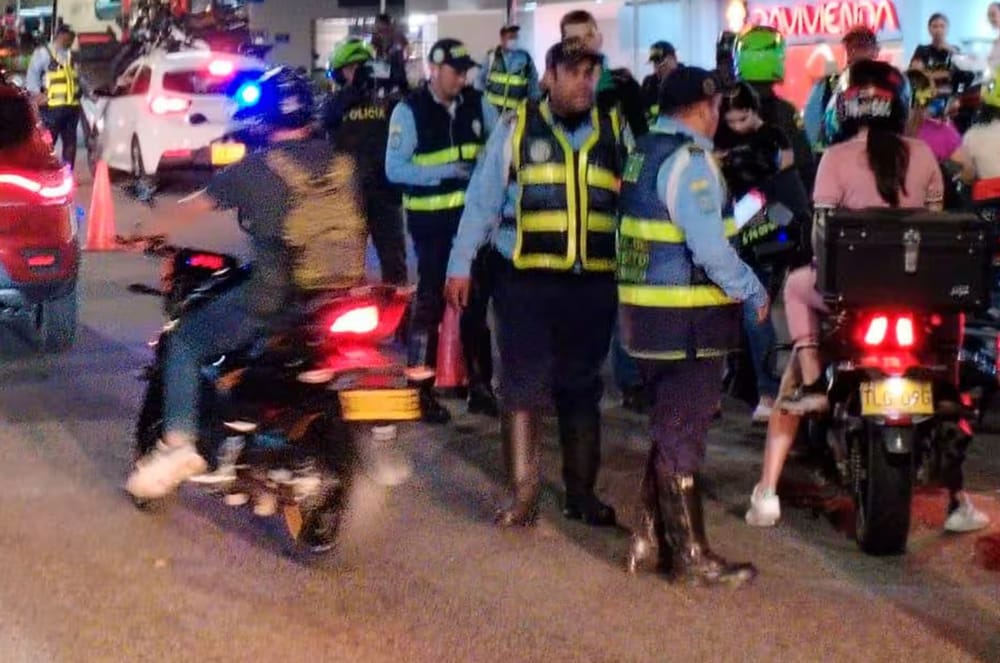 Detenciones y sanciones  en operativos nocturnos de seguridad en Bucaramanga imagen de la publicación