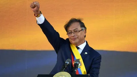 Expresidente Gustavo Petro NO podrá abandonar el país imagen de la publicación