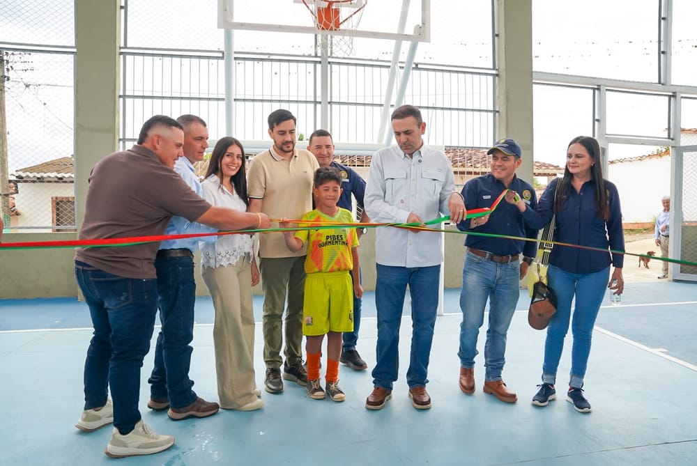 Gobernación de Santander recorrió municipios para impulsar obras, fortalecer el campo y escuchar a las comunidades imagen de la publicación