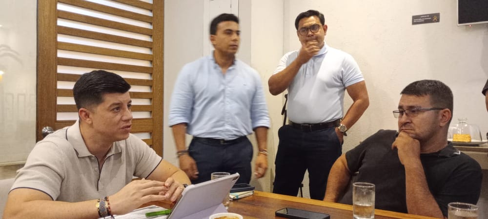 Presupuesto, vías, fracking y mineria: la ruta legislativa del Senador Gustavo Adolfo Moreno para Santander imagen de la publicación