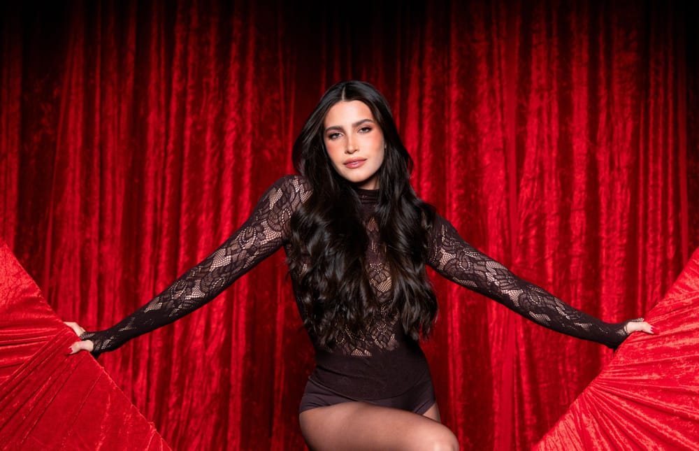Zhamira con su gira mundial Curita Para el Corazón Tour imagen de la publicación