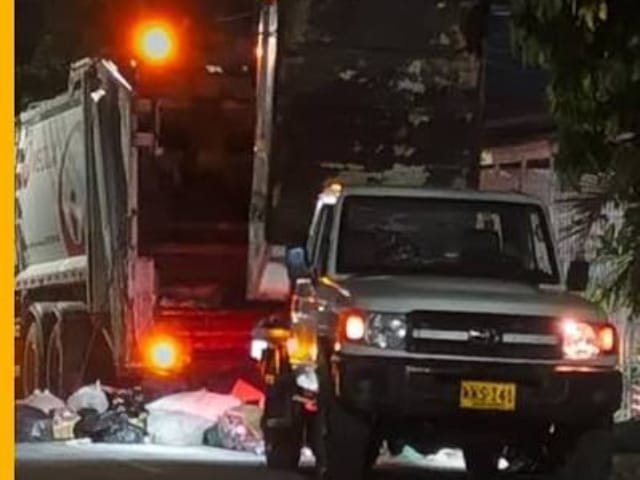 Bolsa con explosivos detonó dentro de un camión recolector de basura en Barrancabermeja imagen de la publicación