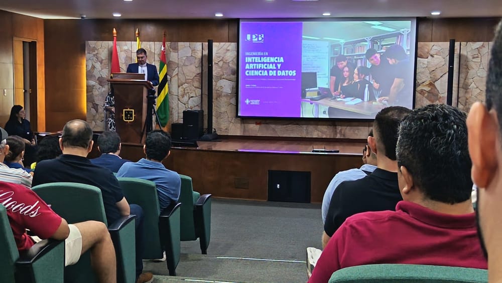 Estudiar para cambiar el futuro ya es posible en Santander: UPB prepara a jóvenes para conquistar la era de la IA imagen de la publicación