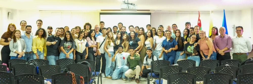 ‘Voces en Órbita’, la estrategia de la UDES que lleva la Comunicación Social más allá del aula imagen de la publicación