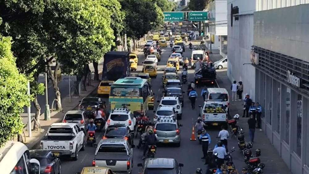 Día Sin Carro en medio de un deplorable transporte público en el Área Metropolitana imagen de la publicación