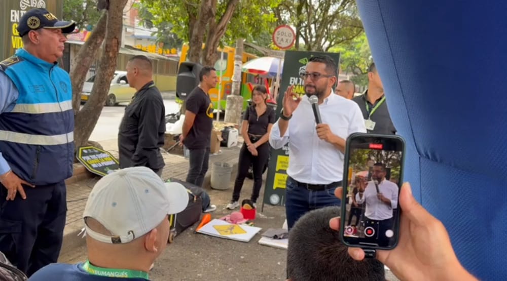 Alcaldía afila decreto para meter en cintura a domiciliarios y mensajeros imagen de la publicación