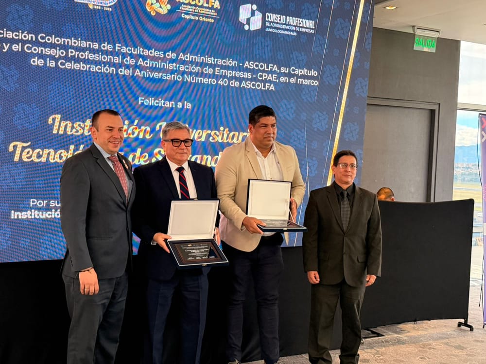 ASCOLFA entregó reconocimiento a la Universitaria Tecnológica de Santander imagen de la publicación