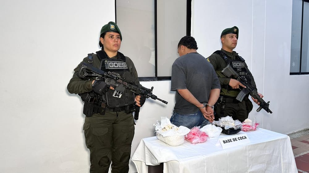 Una alerta por violencia intrafamiliar terminó destapando cuatro kilos de cocaína en Girón imagen de la publicación