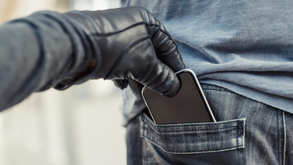 Robaron un celular y descubrieron en su galería un presunto caso de abuso contra una niña de 9 años imagen de la publicación