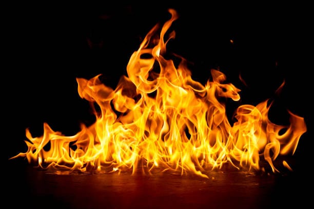 Incendio en discoteca de Cabecera causó alarma en plena noche en Bucaramanga imagen de la publicación