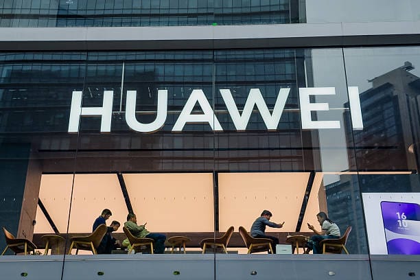 Fiscalía de Estados Unidos acusa a Huawei de robo de tecnología y evasión de sanciones imagen de la publicación