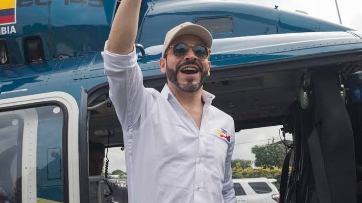 ¿Austeridad? Gobierno de De la Espriella ya ha gastado más de  $2.286 millones en trayectos aéreos imagen de la publicación