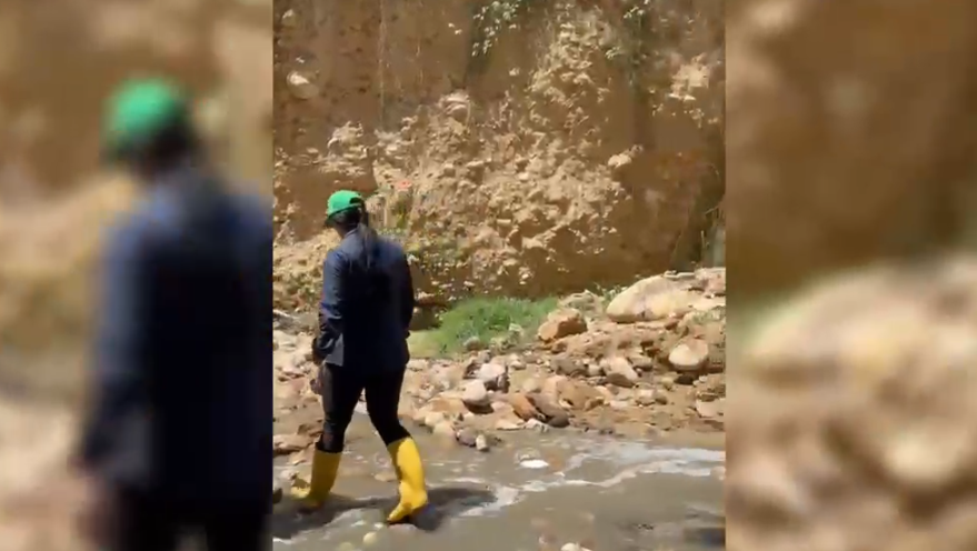 Los pillaron metiéndole mano a una quebrada: caen dos hombres por presunta minería ilegal en Bucaramanga imagen de la publicación