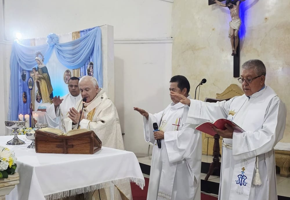 Fiesta patronal parroquia María Reina de los Apóstoles imagen de la publicación