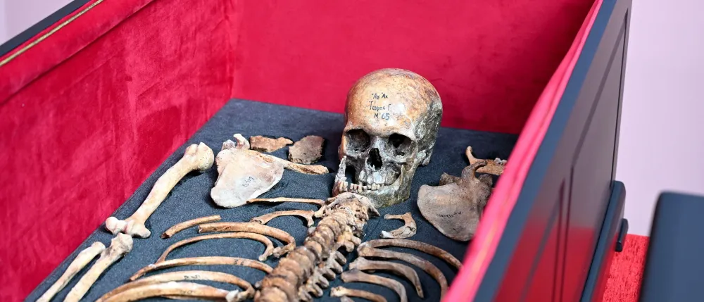 Bulgaria recibe los restos del zar Samuel mil años después de su muerte imagen de la publicación