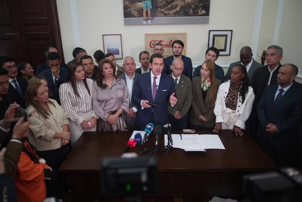 Abelardo radica proyecto para evitar que los congresistas vendan su conciencia al mejor postor. ¿Será que funciona la idea? imagen de la publicación