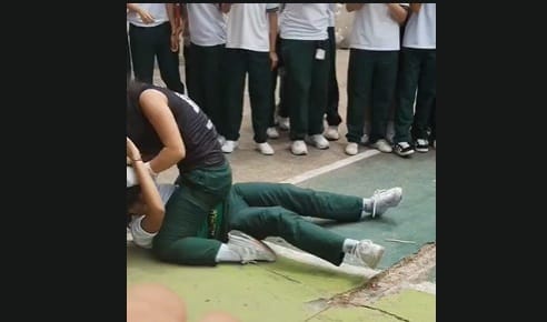 VIDEOS: Reyertas violentas entre estudiantes encienden las alarmas en Floridablanca ¿Dónde están las autoridades? imagen de la publicación