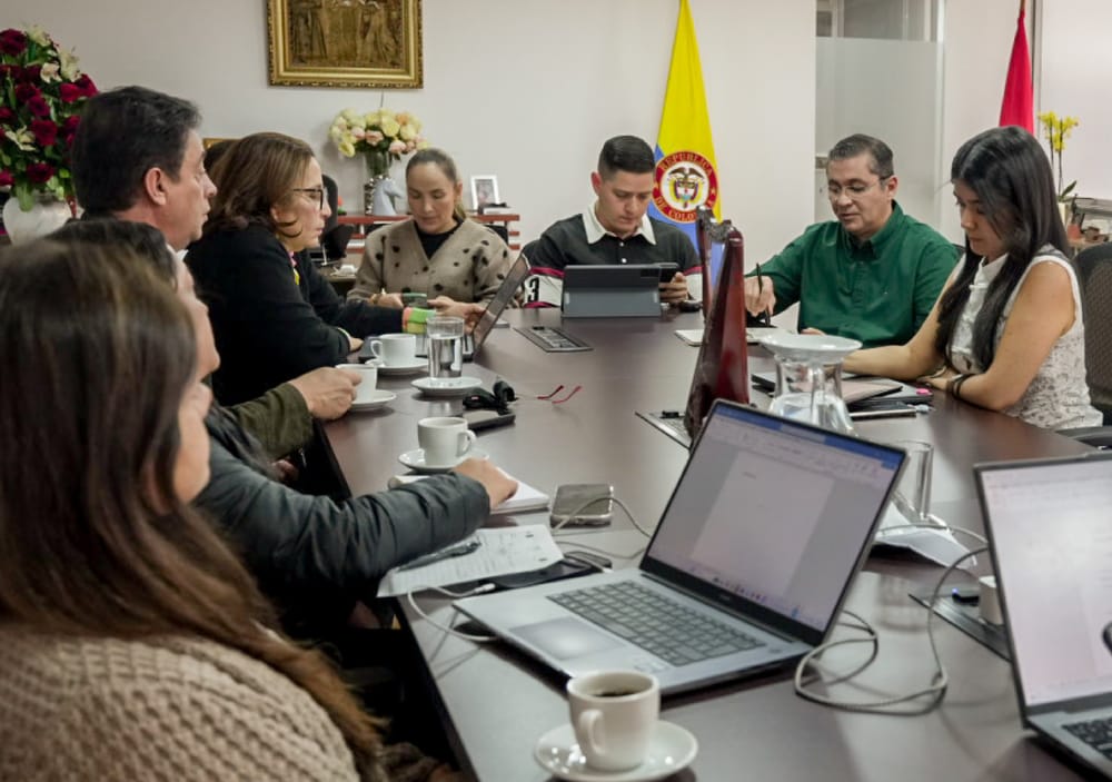Abelardo ordenó reducción presupuestal en la ANT de $200 mil millones imagen de la publicación