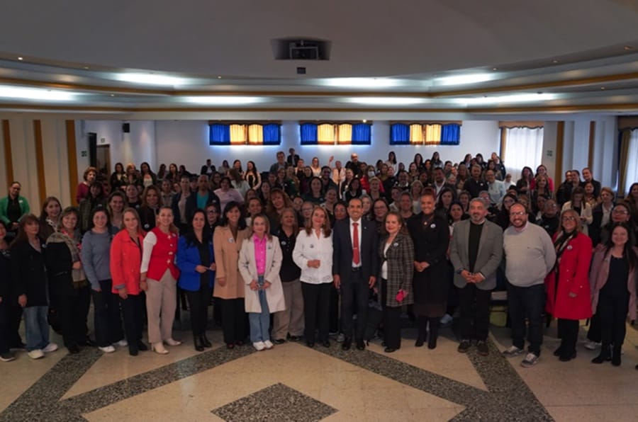 ¨La educación preescolar no es una preparación para el futuro, es una prioridad del presente¨: Viceministro Álvaro José Cifuentes imagen de la publicación