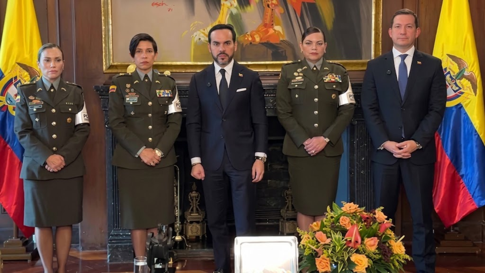 Tres mujeres asumirán por primera vez la cúpula de la Policía Fiscal y Aduanera en Colombia imagen de la publicación