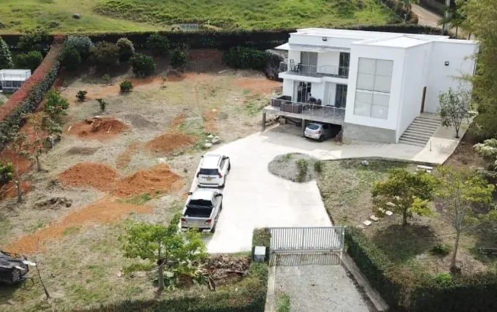 Lujosa mansión por cárcel para Miguel Quintero Calle hermano del exalcalde de Medellín Daniel Quintero imagen de la publicación