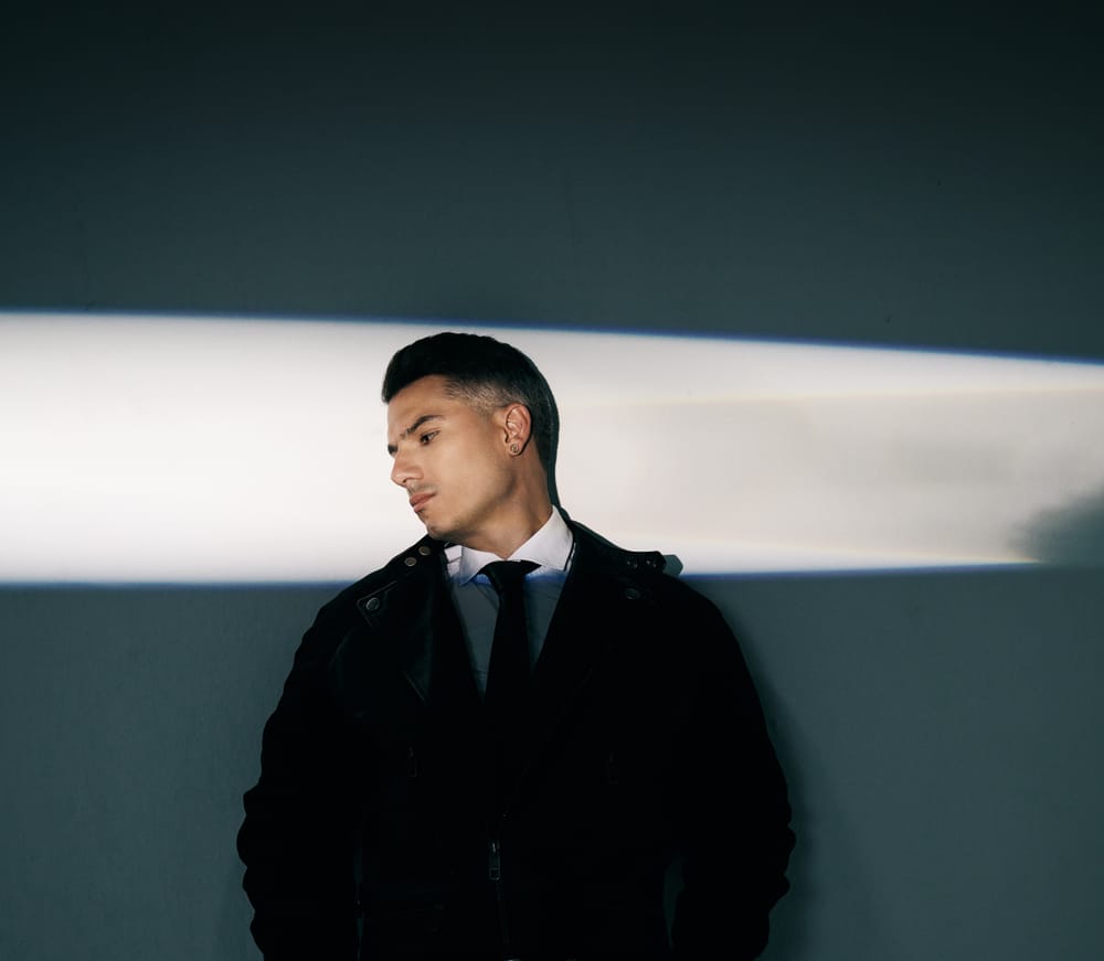Pipe Bueno con el álbum más personal de su carrera “Aquí Estoy Yo” imagen de la publicación