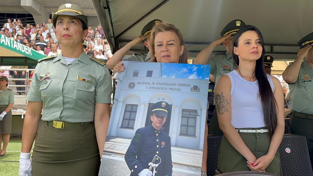 Un ascenso que honra su memoria: la Policía exaltó el legado de Fredy Leal Briceño imagen de la publicación