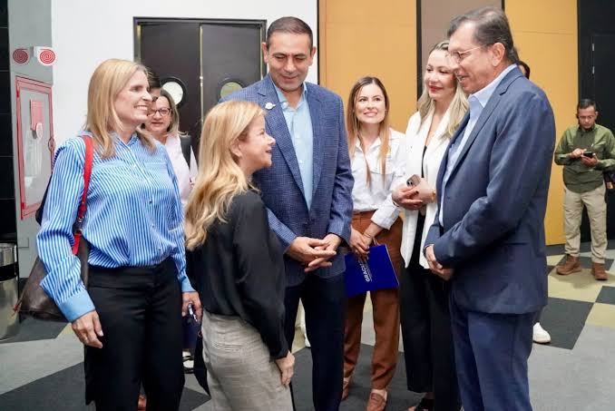 Ministra de Transporte se compromete con dos proyectos principales para Santander imagen de la publicación