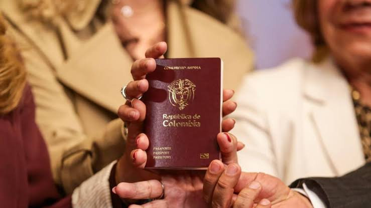 Portugal protesta ante Colombia por cambios en el convenio de pasaportes imagen de la publicación