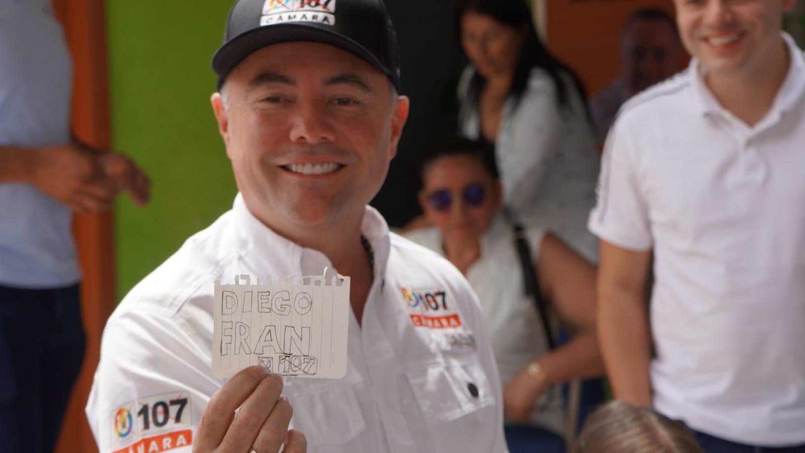 Un hijo del norte de Bucaramanga que quiere llegar la cámara de representantes imagen de la publicación