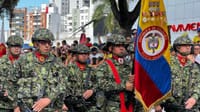 Colombia honra a sus héroes con desfile militar y policial en Bucaramanga imagen de la publicación