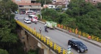 Cancelan cierre del puente Rojas Pinilla en San Gil y se evita afectación mayor imagen de la publicación