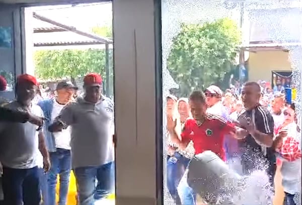 $50 millones darán de recompensa por paradero de quienes quemaron registraduría