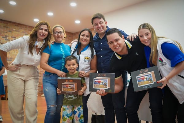Entregaron 100 tabletas más a población víctima en Floridablanca