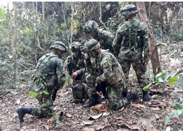 Con 600 militares refuerzan el sur de Bolívar que estaba bajo fuego enemigo