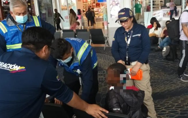 Otro menor proveniente de África fue hallado en el aeropuerto El Dorado