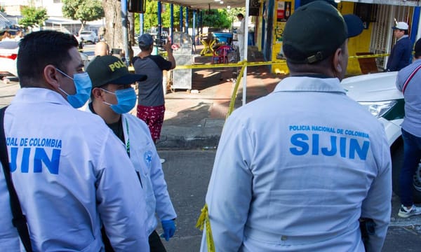 Hombre asesina a vecino por presuntamente espiar a su esposa