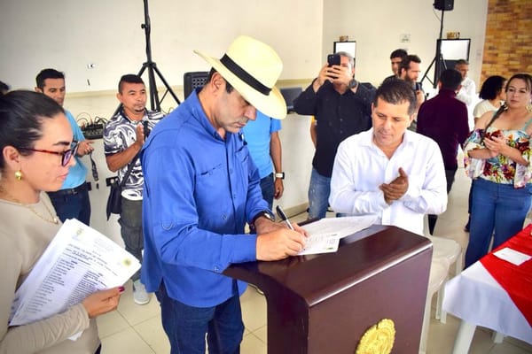 Gobernador de Santander garantiza mantenimiento urgente del oleoducto vital