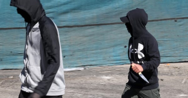 VIDEO. Delincuentes apuñalaron a menor después de robar su celular